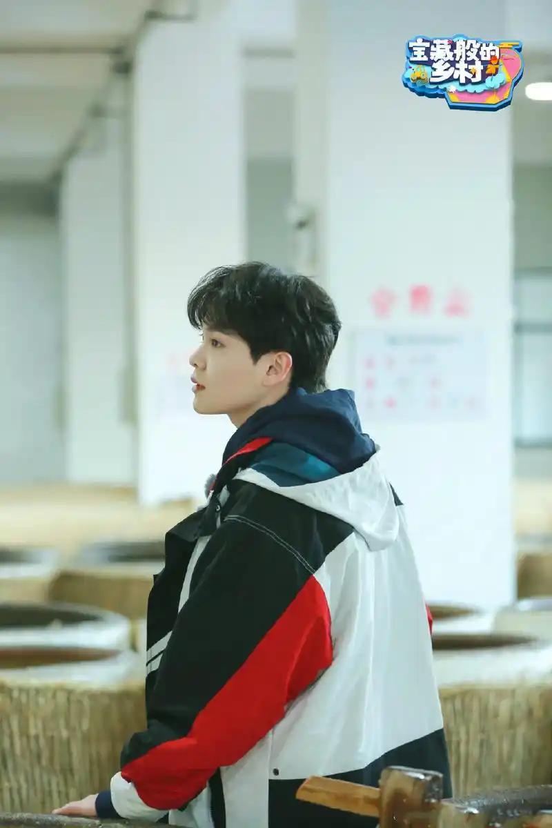 [尤长靖][新闻]210207 尤长靖《宝藏般的乡村》本周剧照送达 今晚继续