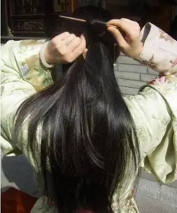 古装半散发型扎法教程图解