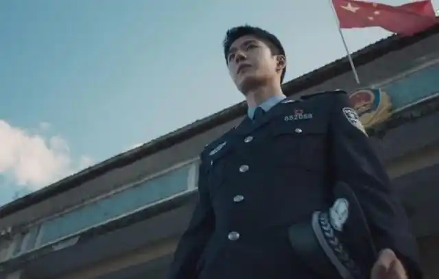 《冰雨火》还未播,陈晓又一悬疑剧来袭,萌新警察如何快速成长?