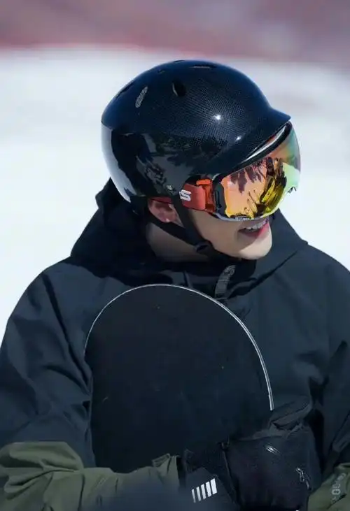 陈伟霆乱停摩托车挨训##陈伟霆挨训内八字