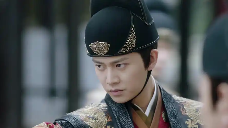 锦衣之下难分辨陆绎对袁今夏究竟是一见钟情还是日久生情