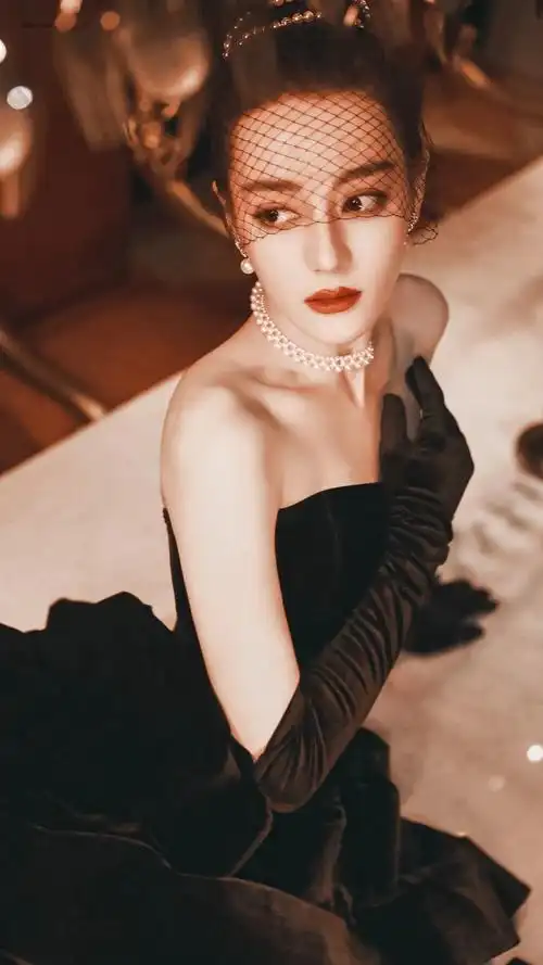 迪丽热巴有哪些出圈神图? - 知乎