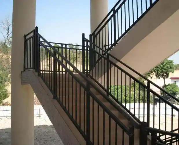 广东深圳地区锌钢护栏 楼梯扶手