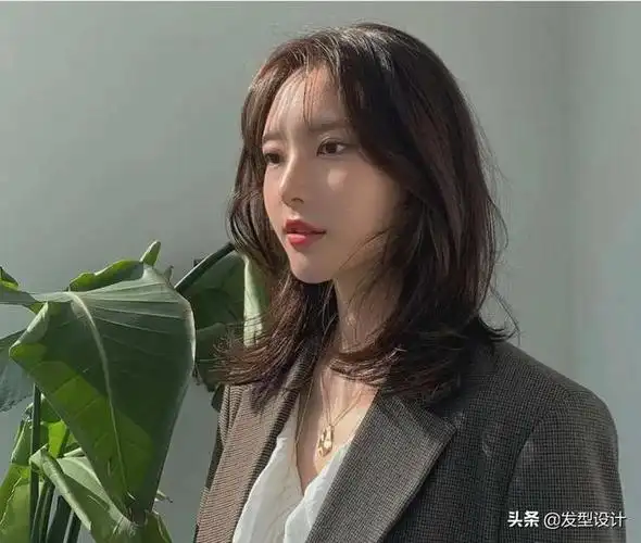 中长发型设计图片大全(今年流行的从短到长发型推荐50款)(17)