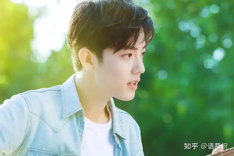 娱乐吃瓜:张子枫,刘耀文,孟子义,肖战,刘昊然,雷佳音