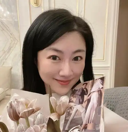 杨蕾|主持人杨蕾发文暗指自己优秀,不做主持人照样能养活自己