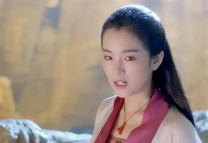 《天龙八部》:天山童姥逼迫虚竹破色戒,她为何不自己亲自动手?