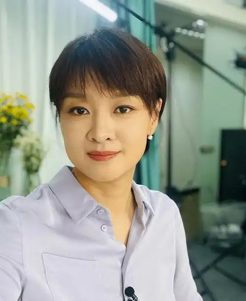 67李小萌:深入地震灾区采访家喻户晓,对老家山东济南一往情深|央视