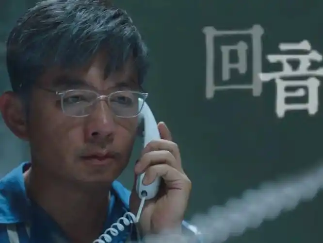 【邢佳栋|戴崇光|江河之上】任我坠落 任我窒息