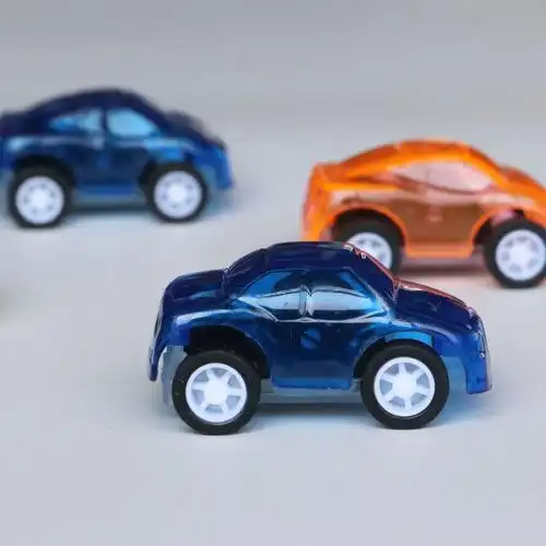 可爱男孩玩具车回力小车创意迷你塑料小汽车儿童宝宝精致透明模型