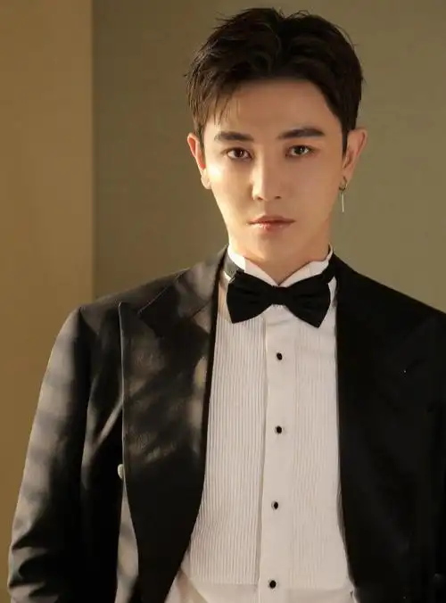 孙坚(中国内地男演员)_尚可名片