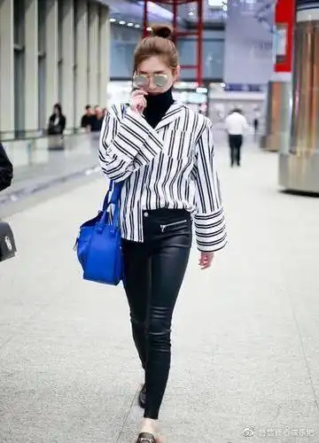 有一种"任性"叫江疏影穿西裤,为了突出少女感,就故意显腰粗?