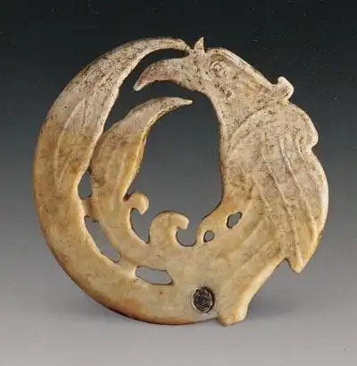 加工后的石家河文化玉团凤