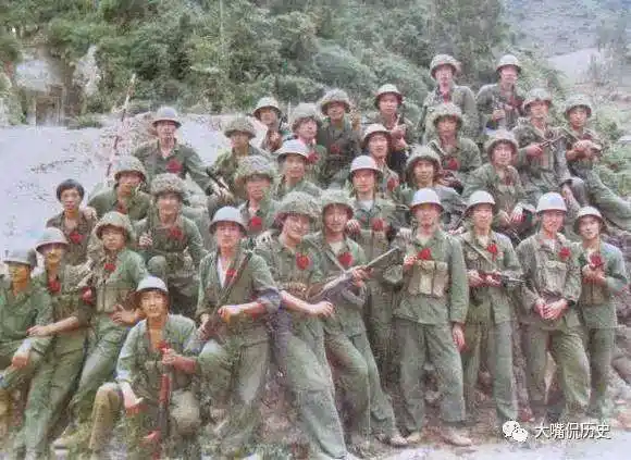 中国军魂真实对越自卫反击战高清彩照图集看完流泪了