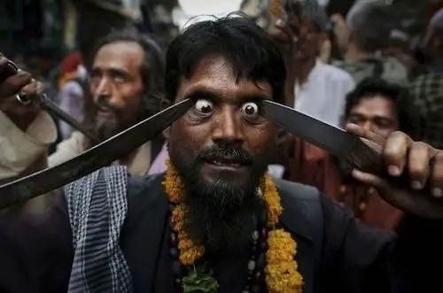 囧人囧事:笑死人不偿命的雷人瞬间(23)