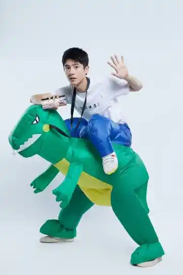 刘昊然[超话]##刘昊然明星大侦探# 然侦探 .