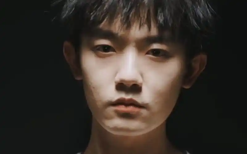 自残 霸凌 很难想象这是央八剧里的角色|李明德×沈耀-bili