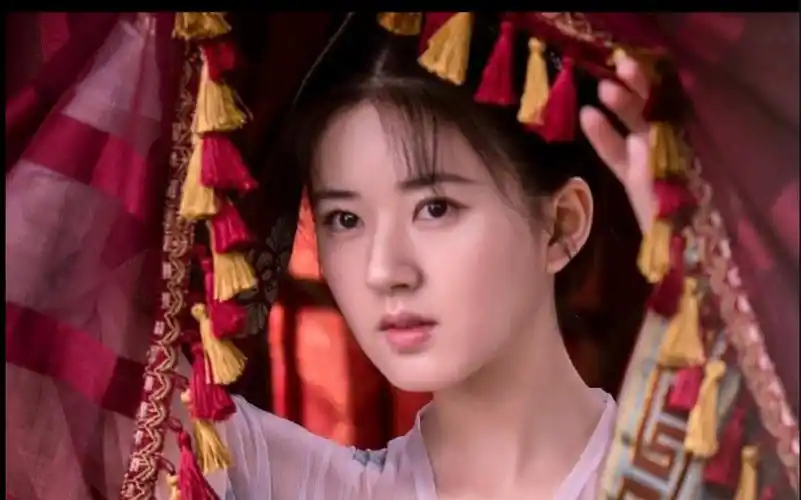 【长歌行/李乐嫣】赵露思单向混剪/古装造型/这样的赵露思好美啊_哔哩