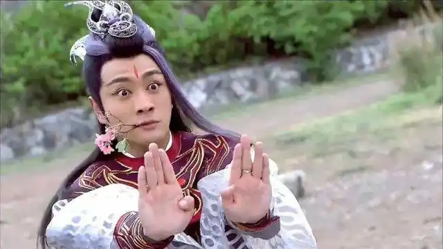 封神英雄申公豹想接机除掉姜子牙,怎料法力不足,姜子牙逃走神话片