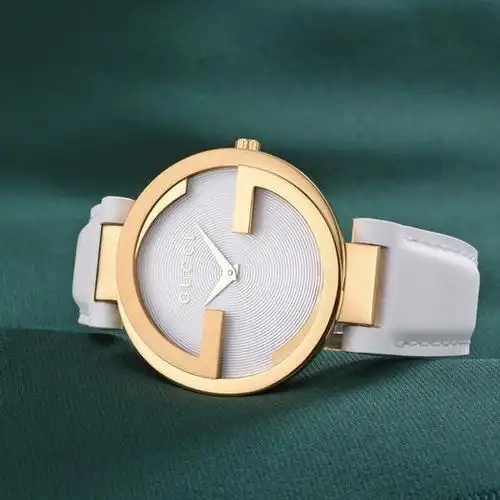 古驰gucci interlocking系列石英女表 ya133327