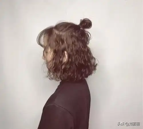烫小卷扎起来更美