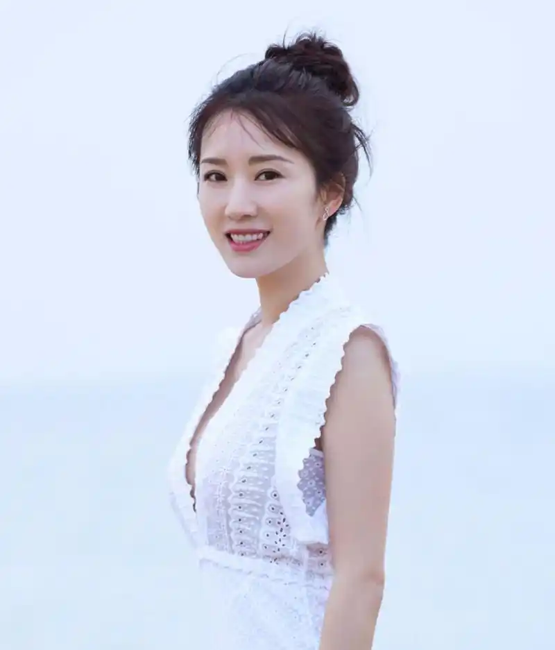 每日更新李念的经纪人微信号tzcm2022