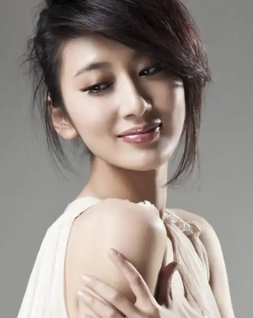 颜值高演技好的郭珍霓出道三年背骂名为何无戏可拍