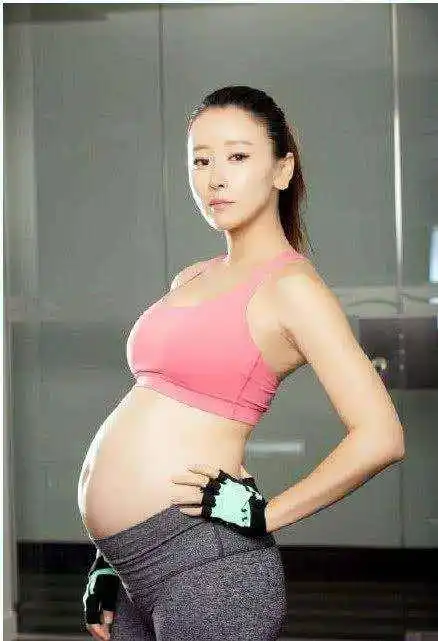 毛俊杰孩子已产, 到现在我才知道她老公居然是他!