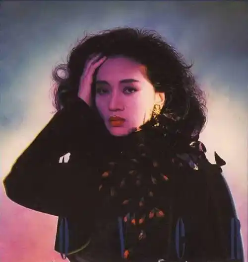 梅艳芳这个人你越了解她就会越爱她