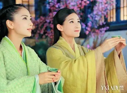 电视连续剧云中歌介绍珍珠绣鞋牵出的两段情缘