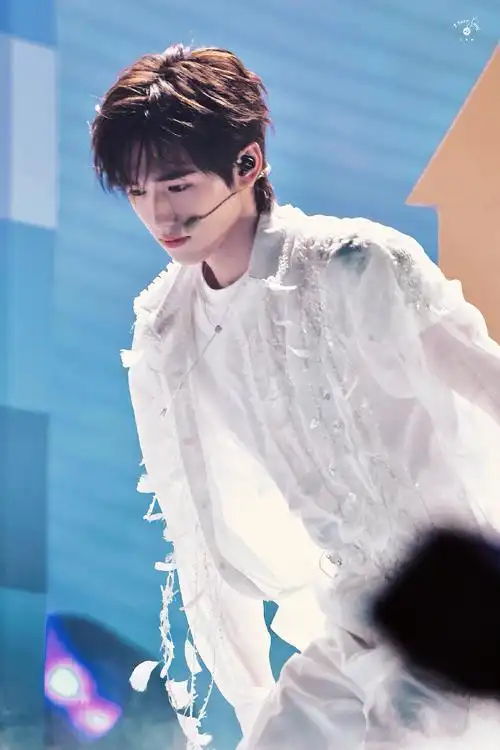 5:23pm-宋亚轩##宋亚轩 东方风云榜