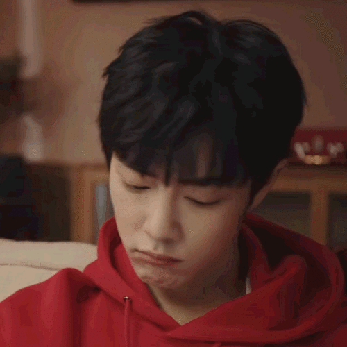 肖战表情梦回魏无羡