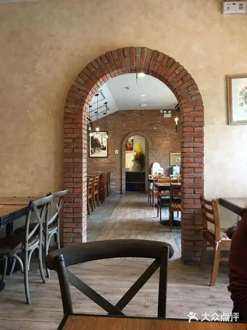 玛格萝妮餐厅(长阳店)-大堂图片-上海美食-大众点评网