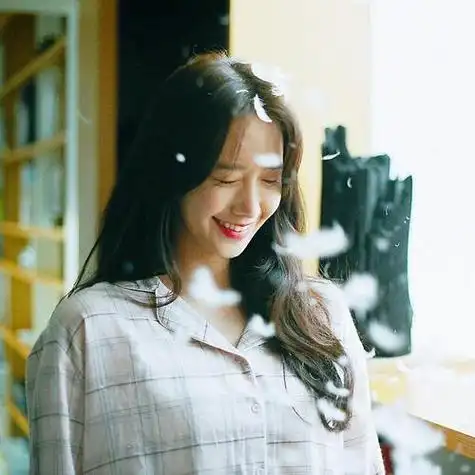 微信头像女木林允儿 女生头像图片大全 -【爱个性】