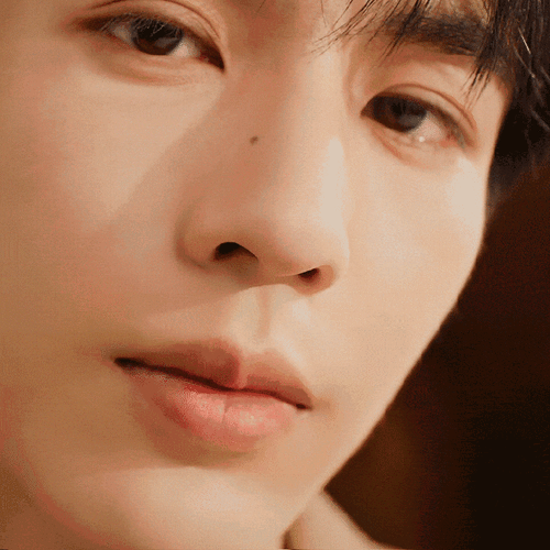 张凌赫怼脸杀##卡姿兰全球品牌代言人张凌赫