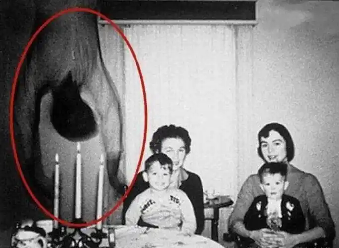 世界十大禁止恐怖照片,细思极恐胆小慎点