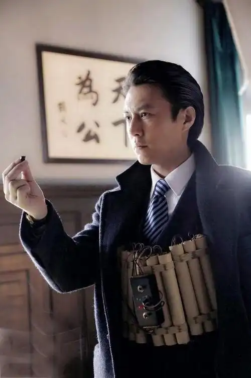 谍战剧《无间》来袭,老干部靳东担任男主,有望超越《狂飙》