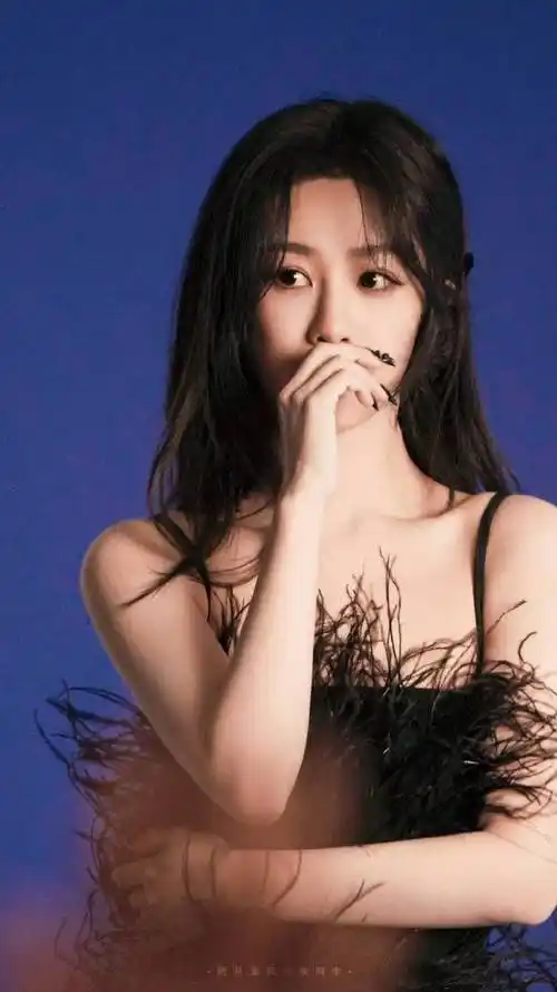 杨紫杂志销量统计#紫粉无论多少杂志就随便买买就销量很高啦杨紫粉圈