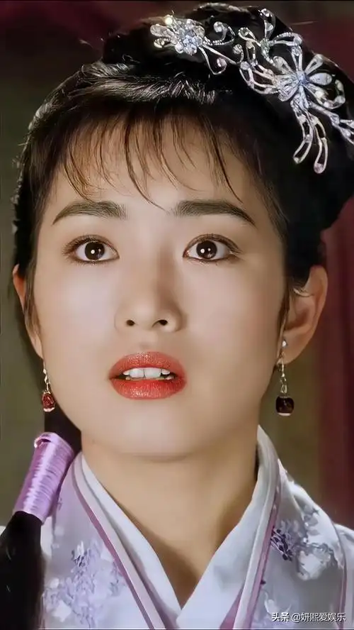 巩俐的颜值巅峰明艳大气漂亮动人