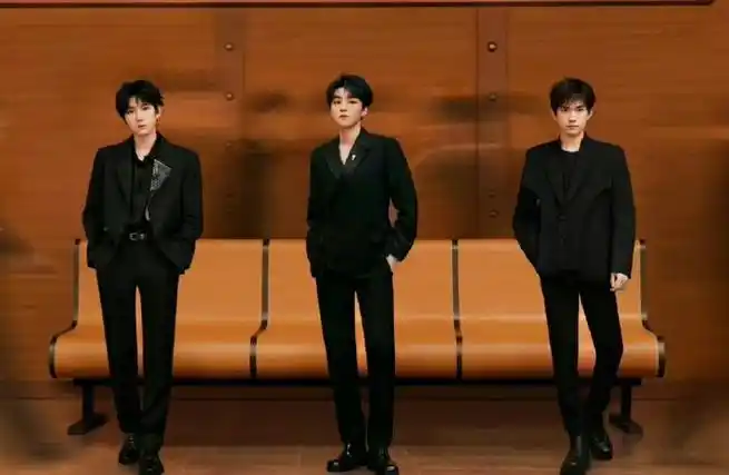 tfboys一点一点靠近