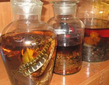 药酒治疗白发的副作用,治白发最有效的方法偏方药酒