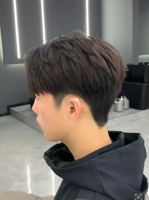 韩式微分碎盖-韩式偏分发型