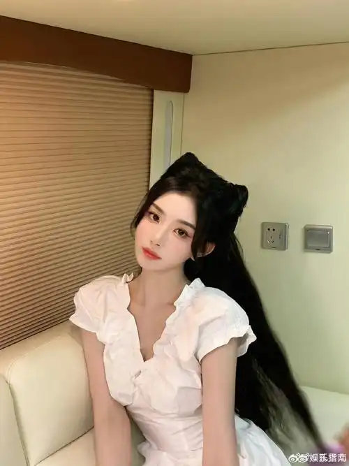 孔雪儿猫猫头#孔雪儿猫猫头发型太可爱了,这是猫猫化成人形了吗,可以