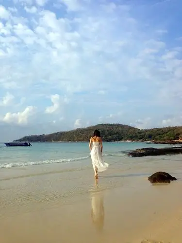 【背影女王】环球小姐比基尼加内衣版!露背是我的最美一幕