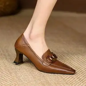 22春新款真皮粗跟英伦风擦色小皮鞋女高跟棕色金属扣复古懒人单鞋