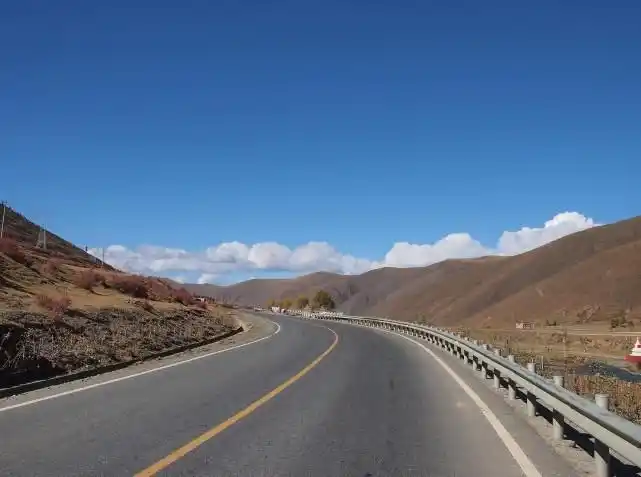 四川318国道中国最美的公路一生一定要走一次