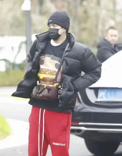 louis vuitton lv keepall xs 猴子玩偶手提包 m80118