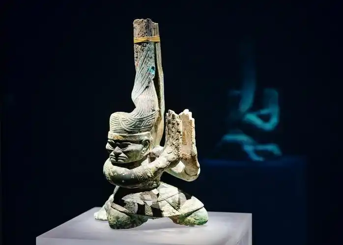 三星堆文物持续上新奥特曼诸葛亮青铜小人将与公众见面