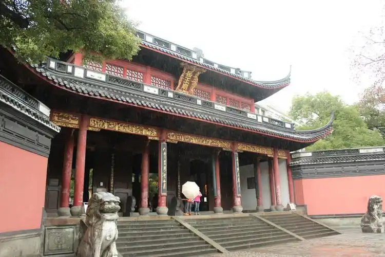 600px; height: 400px;"/>杭州西湖必去的景点有哪些-杭 州 岳 王 庙