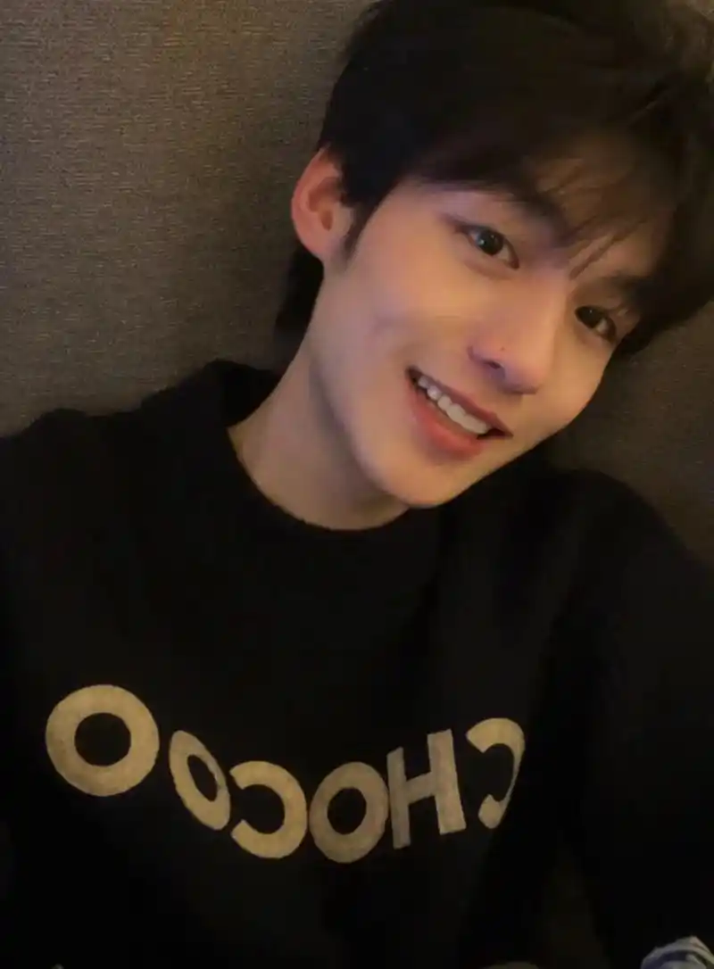 有酒窝的男生都很温柔嘛#治愈系笑容 - 抖音